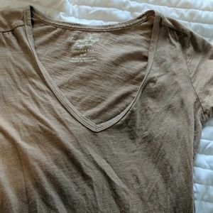 American eagle top favorite tee